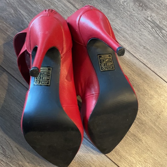 Red structured heels - Picture 4 of 4